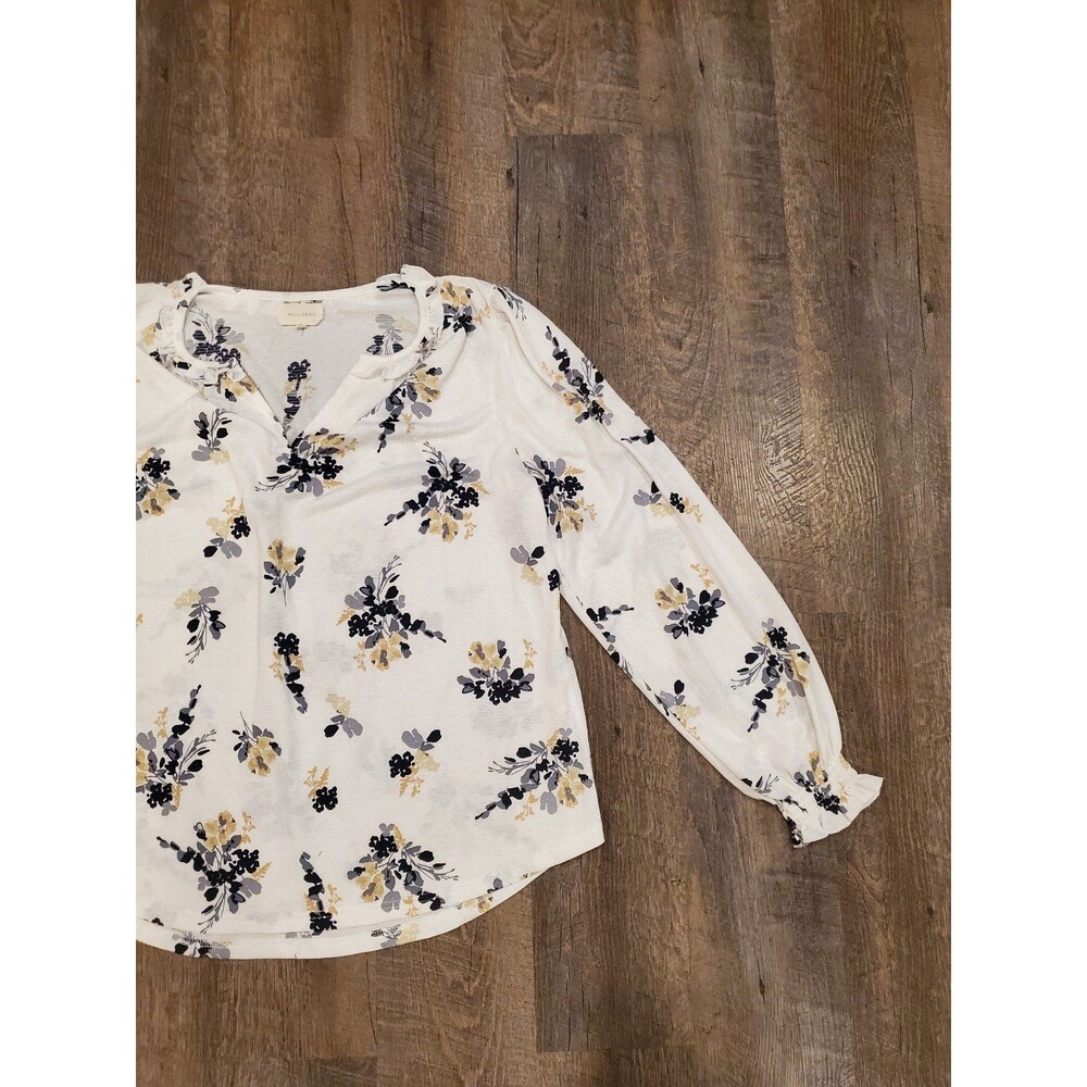 XL Floral Blouse - Picture 2 of 4